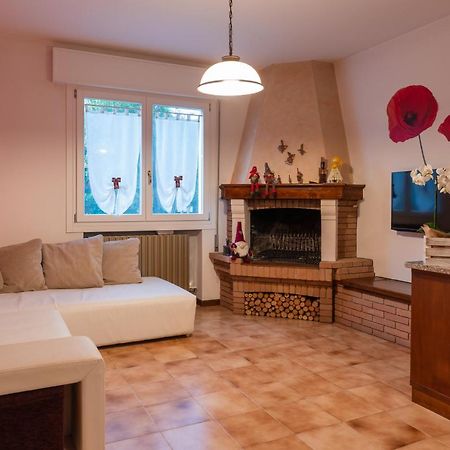 Al Casale B&B Casalserugo Екстер'єр фото